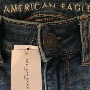 American Eagle Hi-Rise Jegging